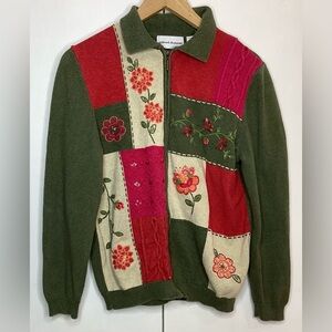 Alfred Dunner cottage core zip up sweater. Green and red.  Cotton/ Ramina blend